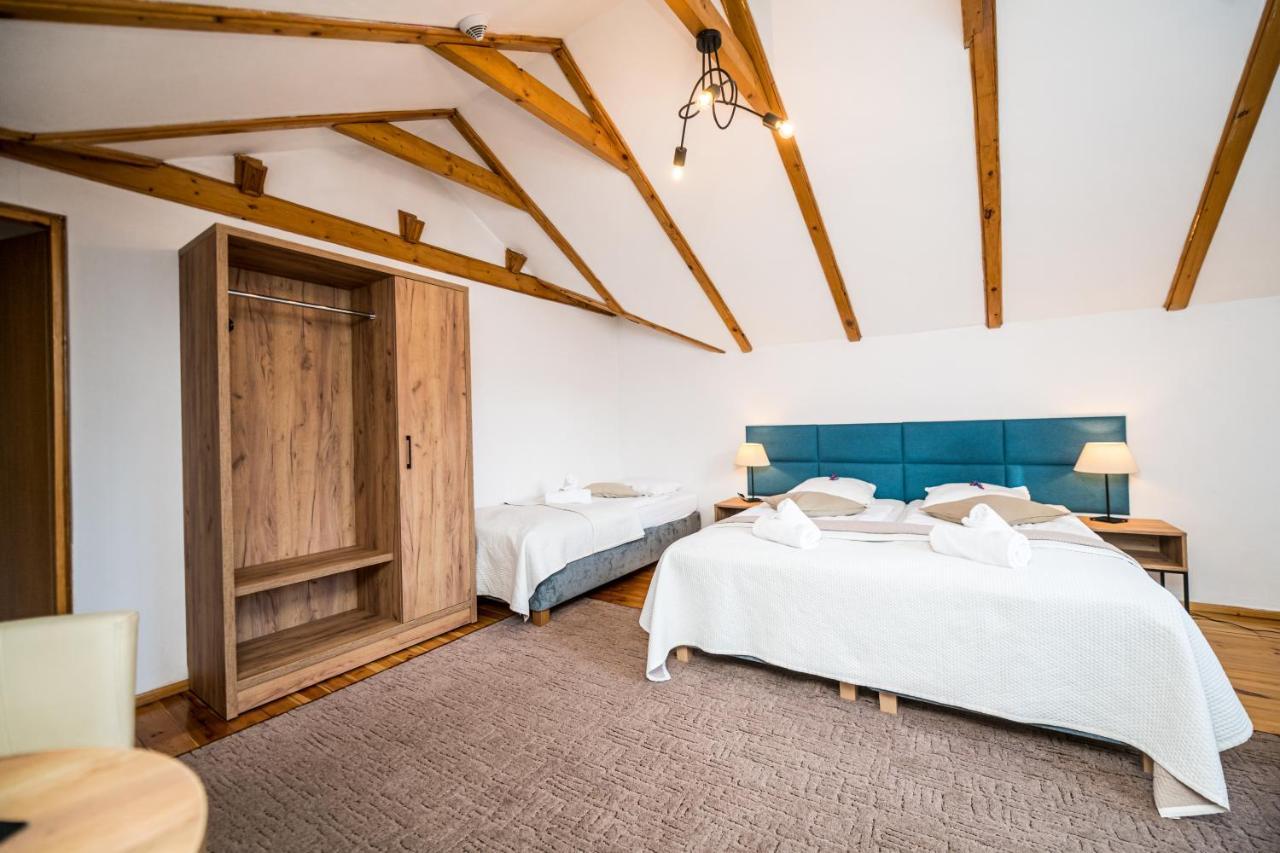 קרפאז' Hotel Ariston מראה חיצוני תמונה