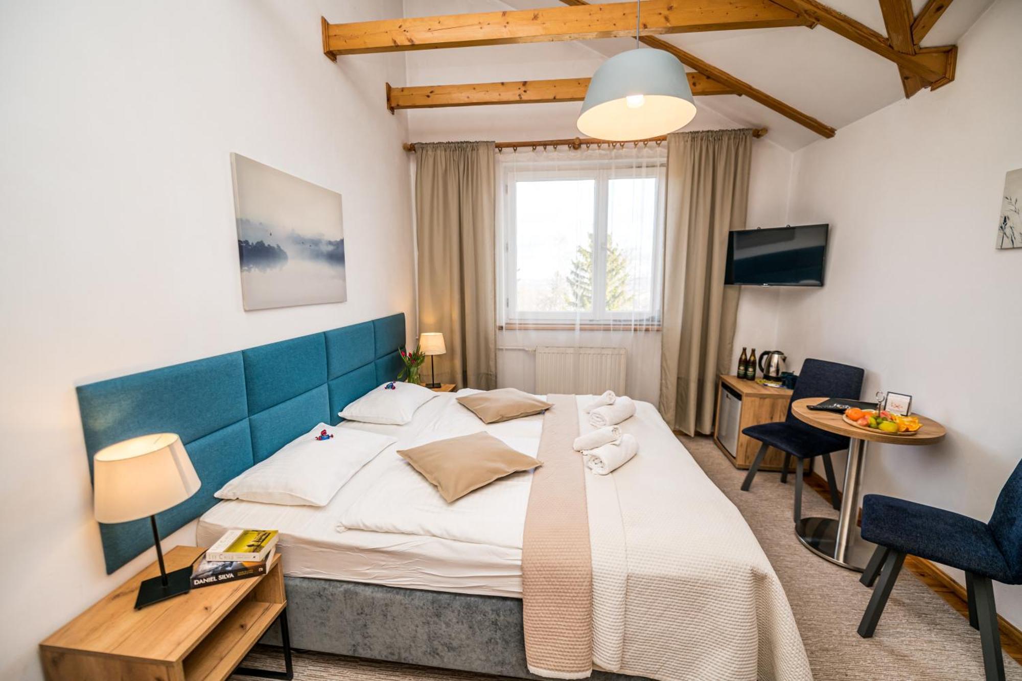 קרפאז' Hotel Ariston מראה חיצוני תמונה