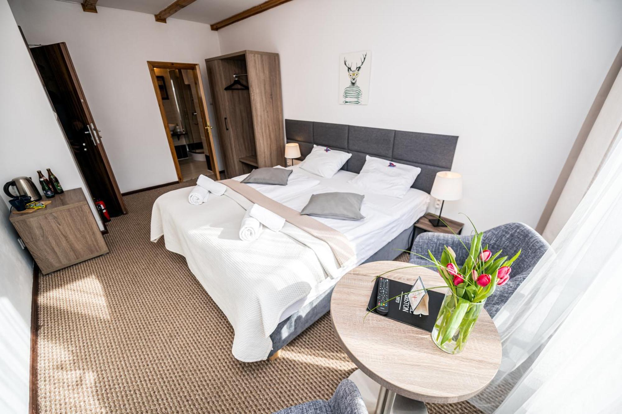 קרפאז' Hotel Ariston מראה חיצוני תמונה