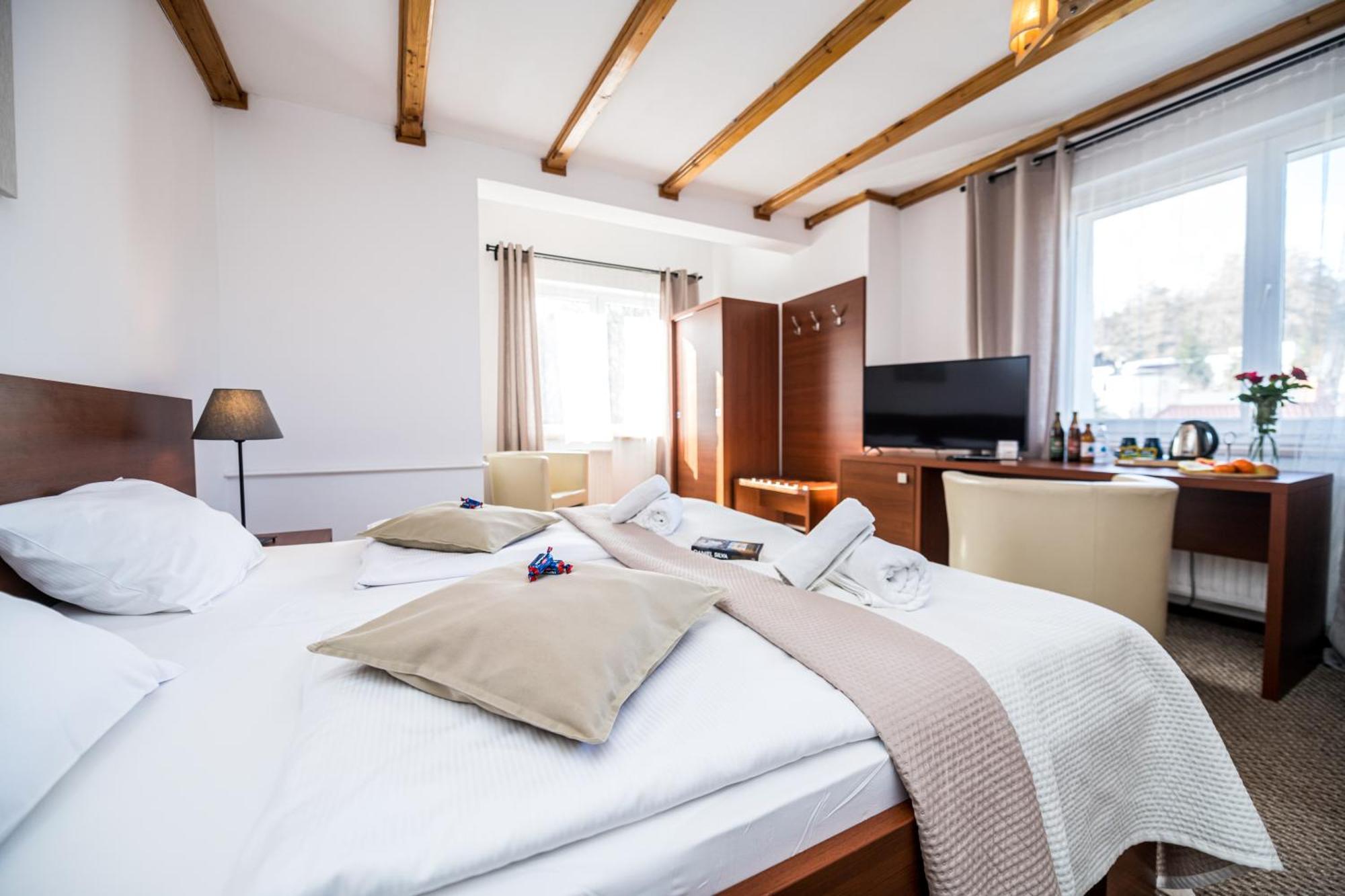 קרפאז' Hotel Ariston מראה חיצוני תמונה