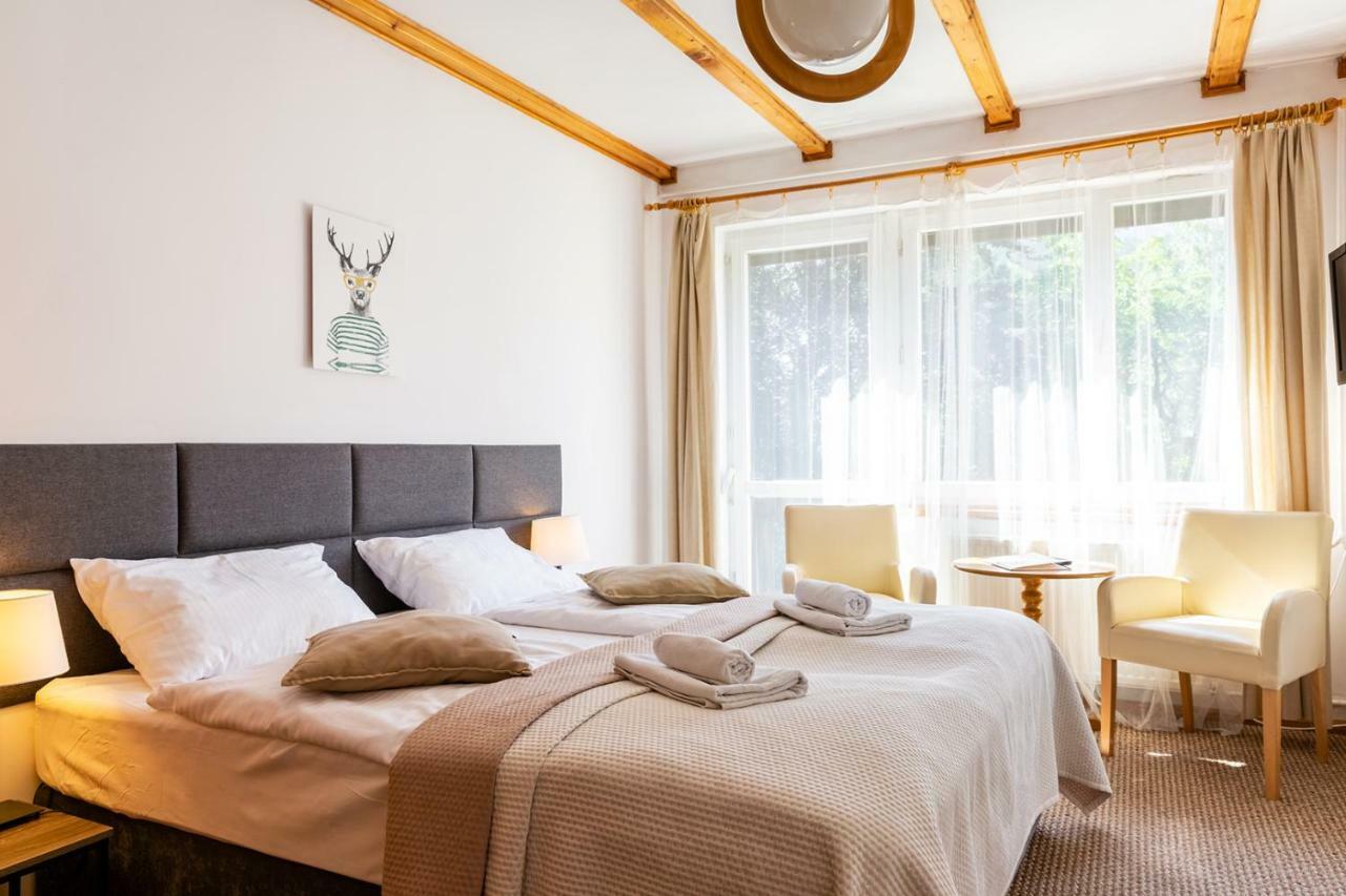 קרפאז' Hotel Ariston מראה חיצוני תמונה